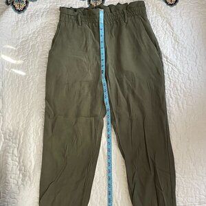 Zara Army Green Casual Pant Size XS